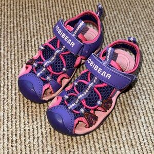Amazon Hobibear purple and pink toddler girl size 9.5 sandals closed toe